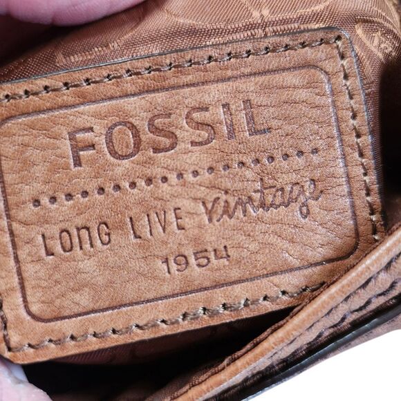 Fossil Leather Handbag Purse Messenger Brown Flap Shoulder Heavy Hardware - Picture 11 of 11